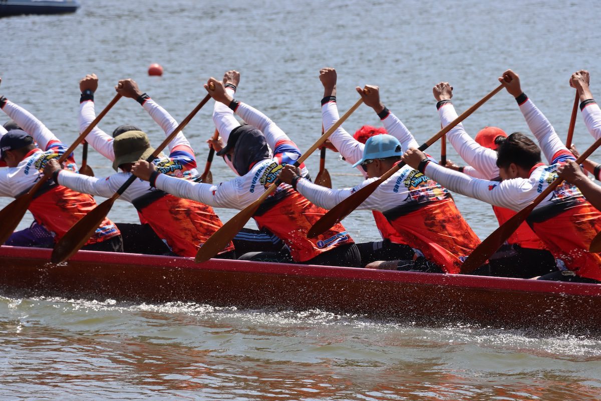 Long boat racing event in Hua Hin draws crowds - Hua Hin Today